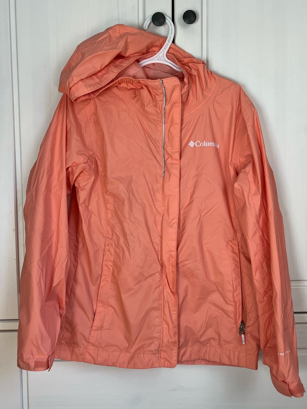 Columbia girls Lightweight Hooded Rain Jacket - Coral - size 7/8